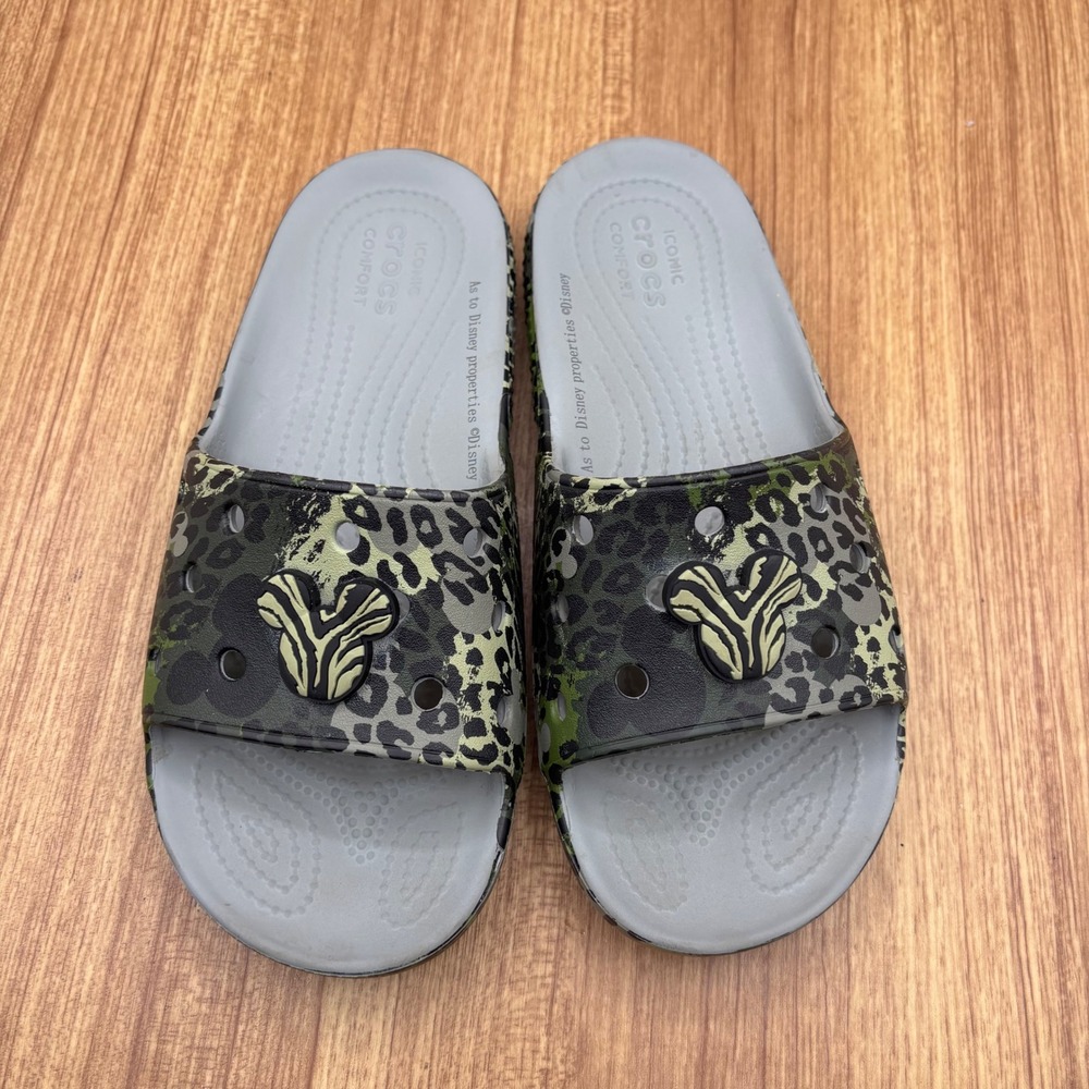 Crocs Disney Mickey Mouse Slide Sandals Womens 6 Mens 4 Green Animal Print Camo - Picture 7 of 7